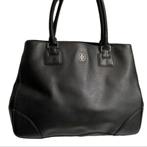 Tory Burch Robinson East/West Tote Black saffiano leather
